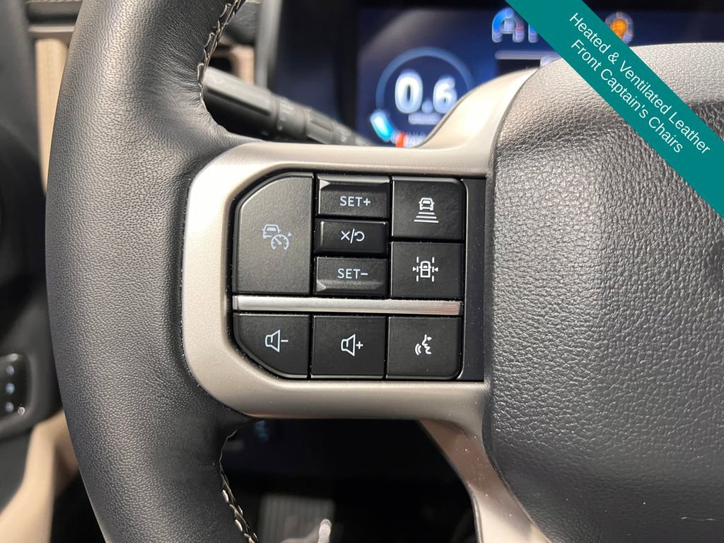 Used 2024 Ford Expedition Limited AWD/4WD image 10