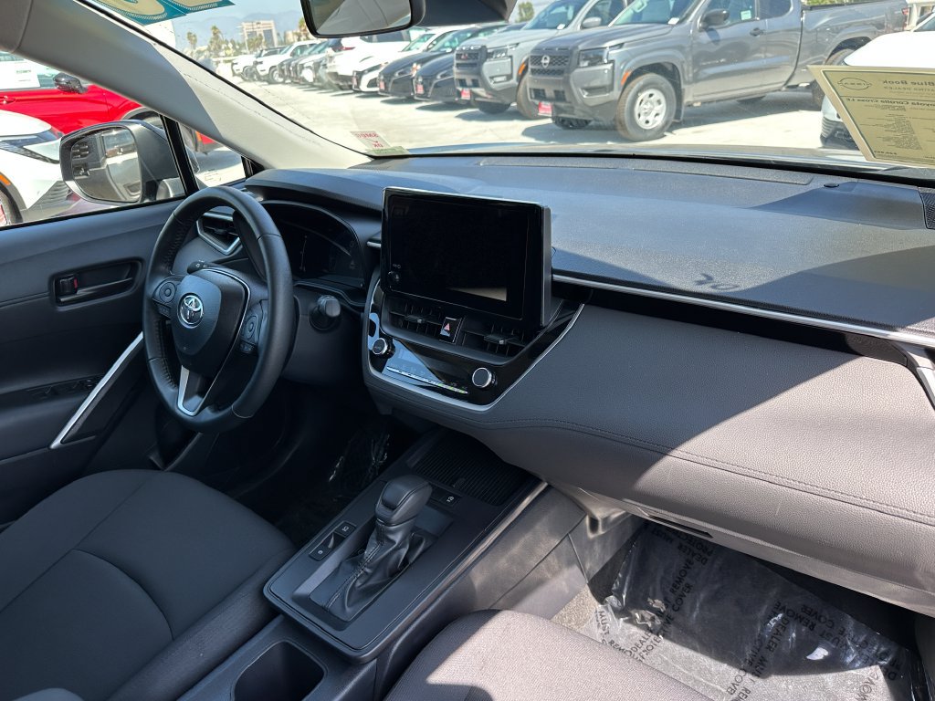 Used 2026 Toyota Corolla Cross LE w/ Moonroof Package FWD image 12