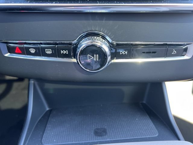 New 2026 Volvo XC90 B5 Core AWD/4WD image 18