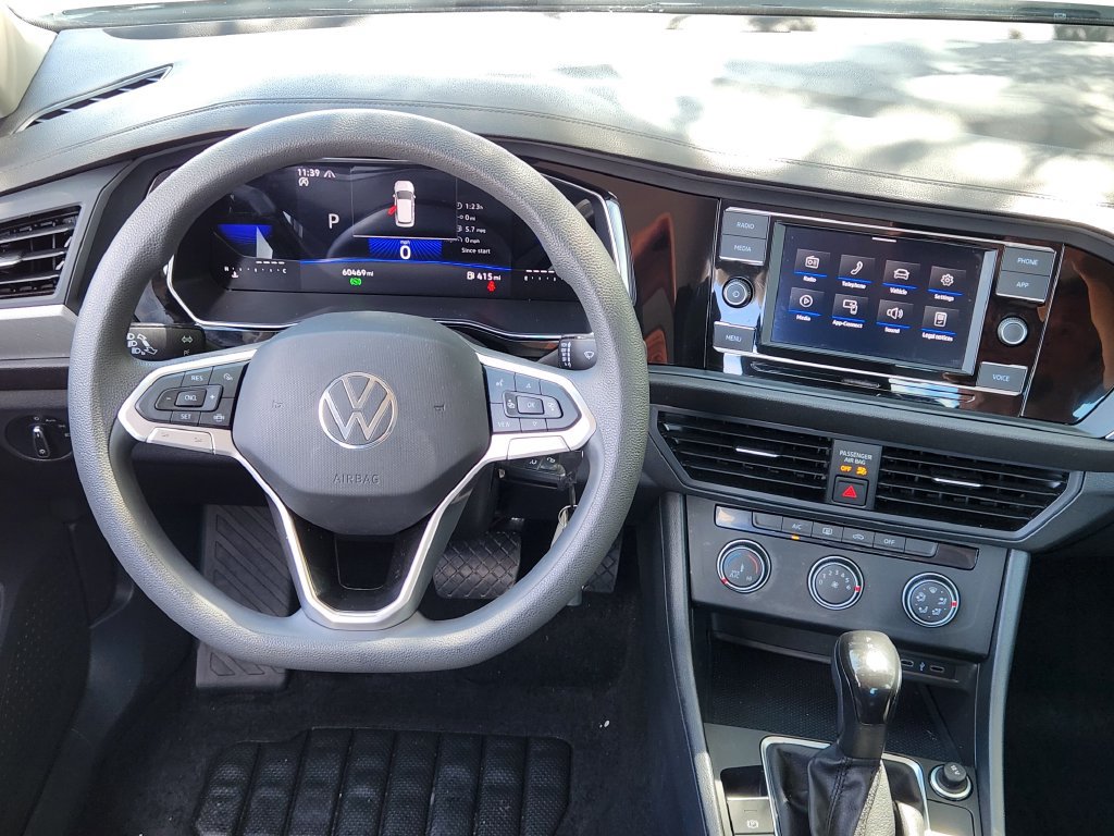 Used 2023 Volkswagen Jetta S FWD image 21