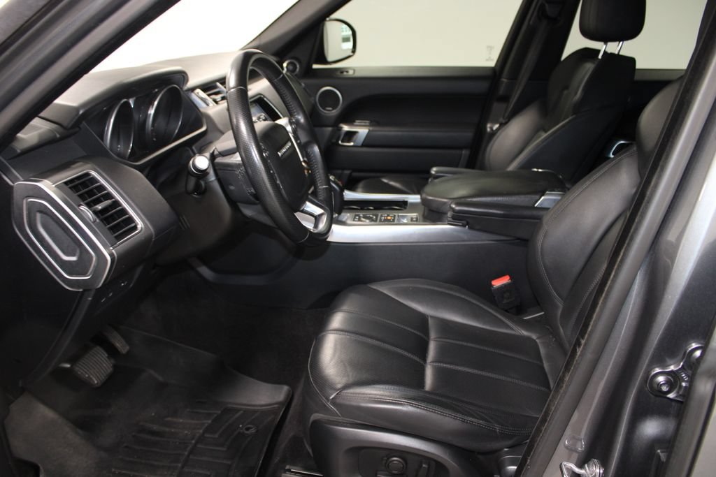 Used 2017 Land Rover Range Rover Sport SE AWD/4WD image 21