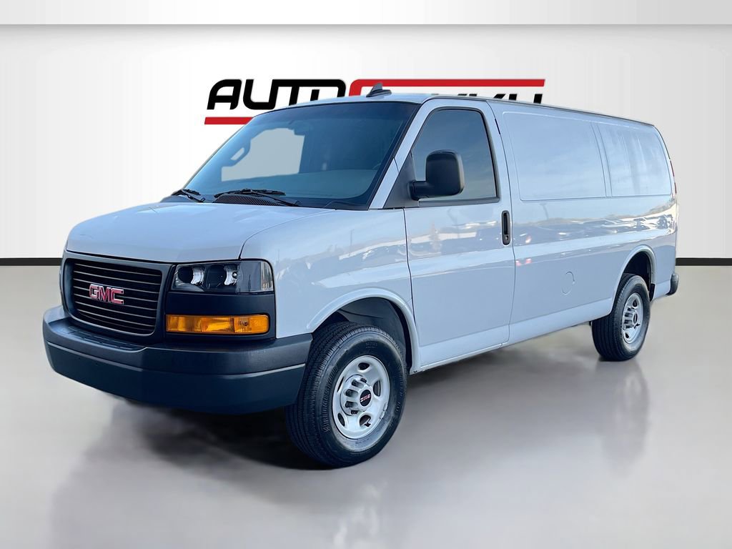 Used 2024 GMC Savana 2500 w/ Driver Convenience Package image 3