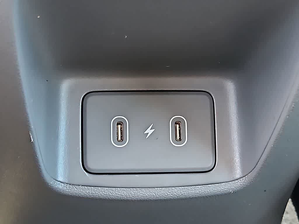 Used 2025 Hyundai Elantra SEL image 10