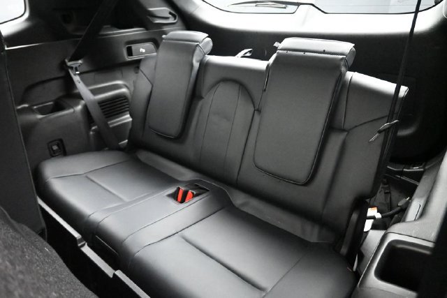 Used 2025 Mitsubishi Outlander SE AWD/4WD image 23