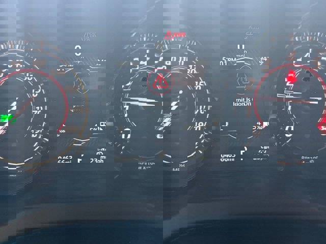 Used 2018 Jaguar F-TYPE R-Dynamic image 17