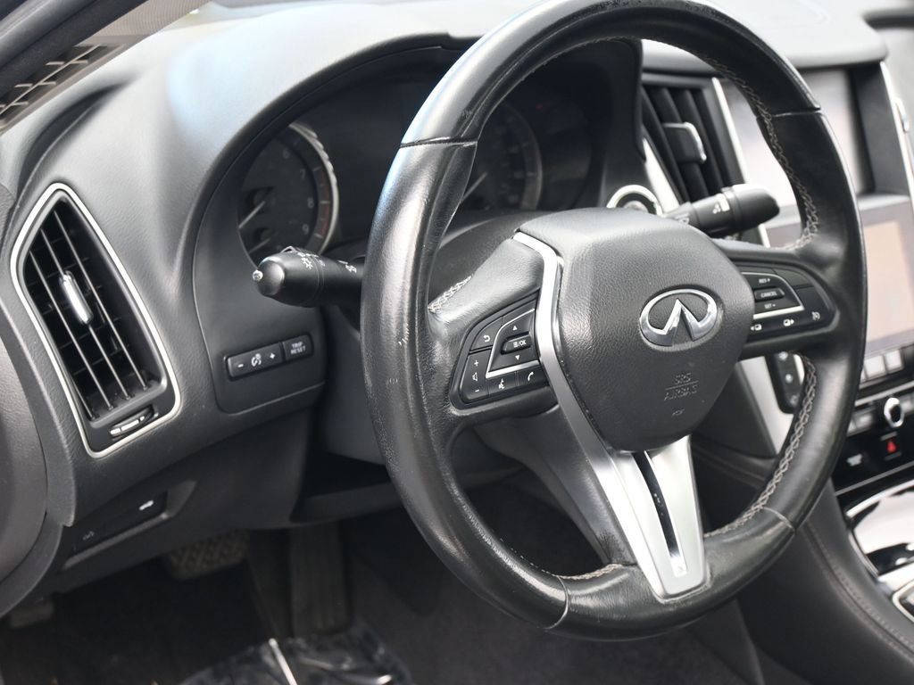 Used 2019 INFINITI Q50 Luxe image 16
