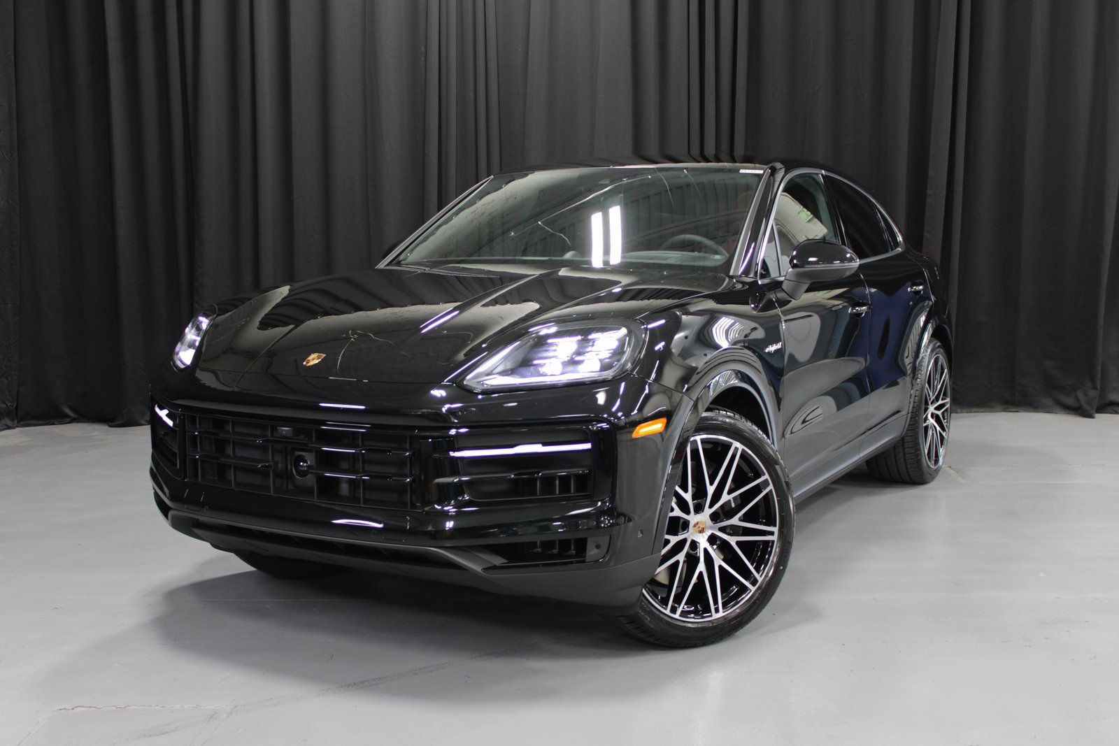 New 2026 Porsche Cayenne E-Hybrid Coupe image 1