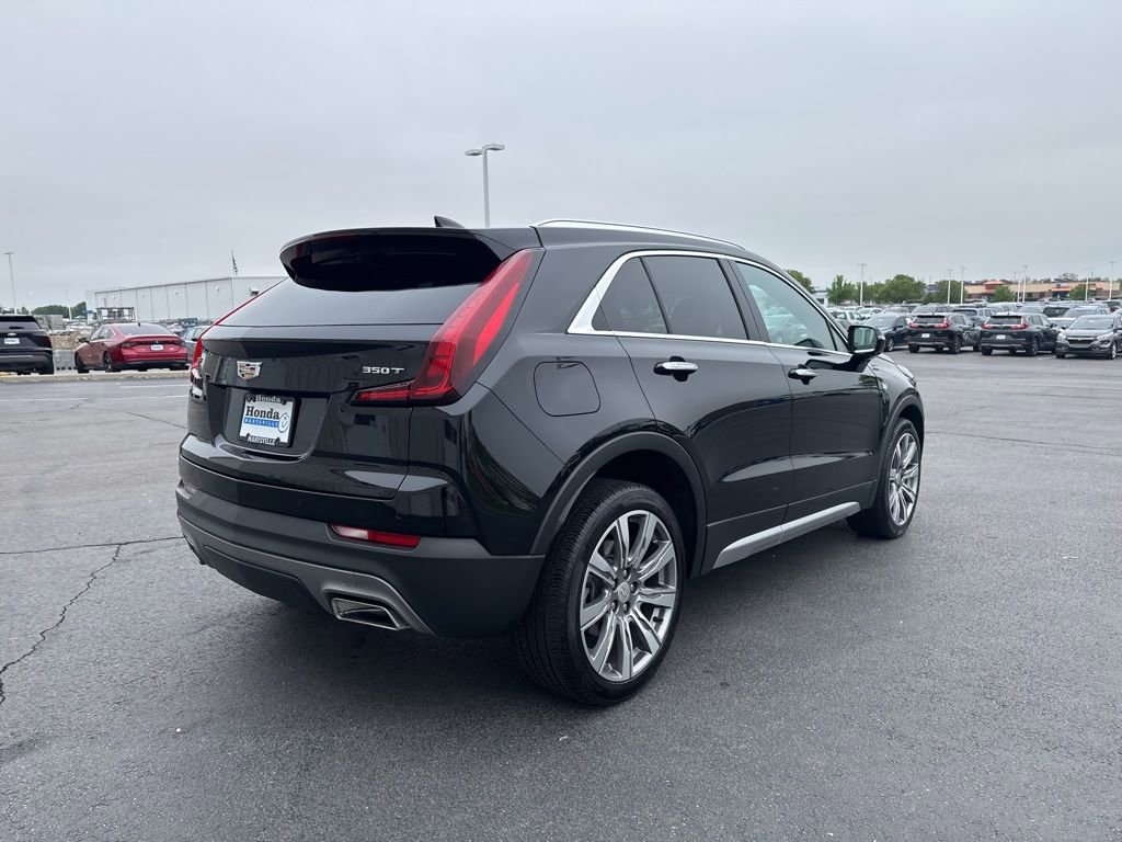 Used 2023 Cadillac XT4 Premium Luxury w/ Cold Weather Package FWD image 7