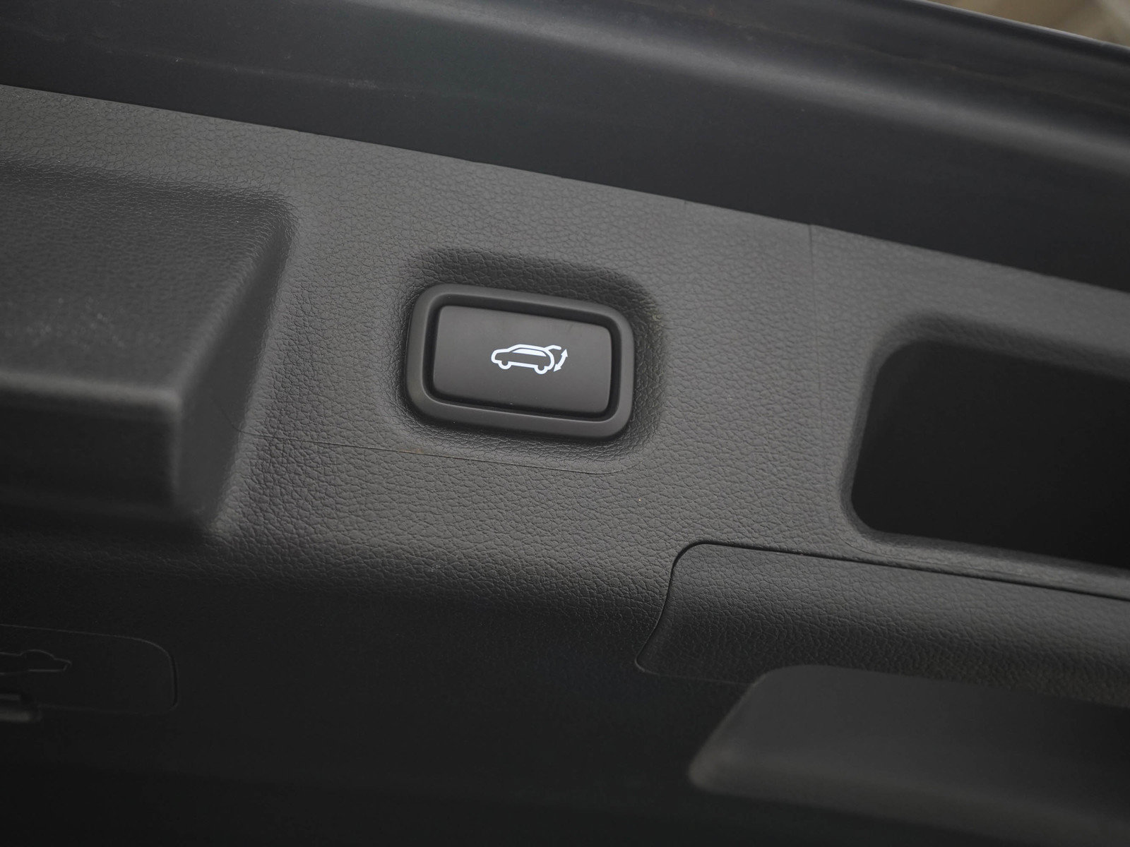 Certified 2023 Hyundai Santa Fe SEL AWD/4WD image 10