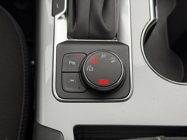 New 2026 Chevrolet Blazer LT w/ Convenience Package AWD/4WD image 18