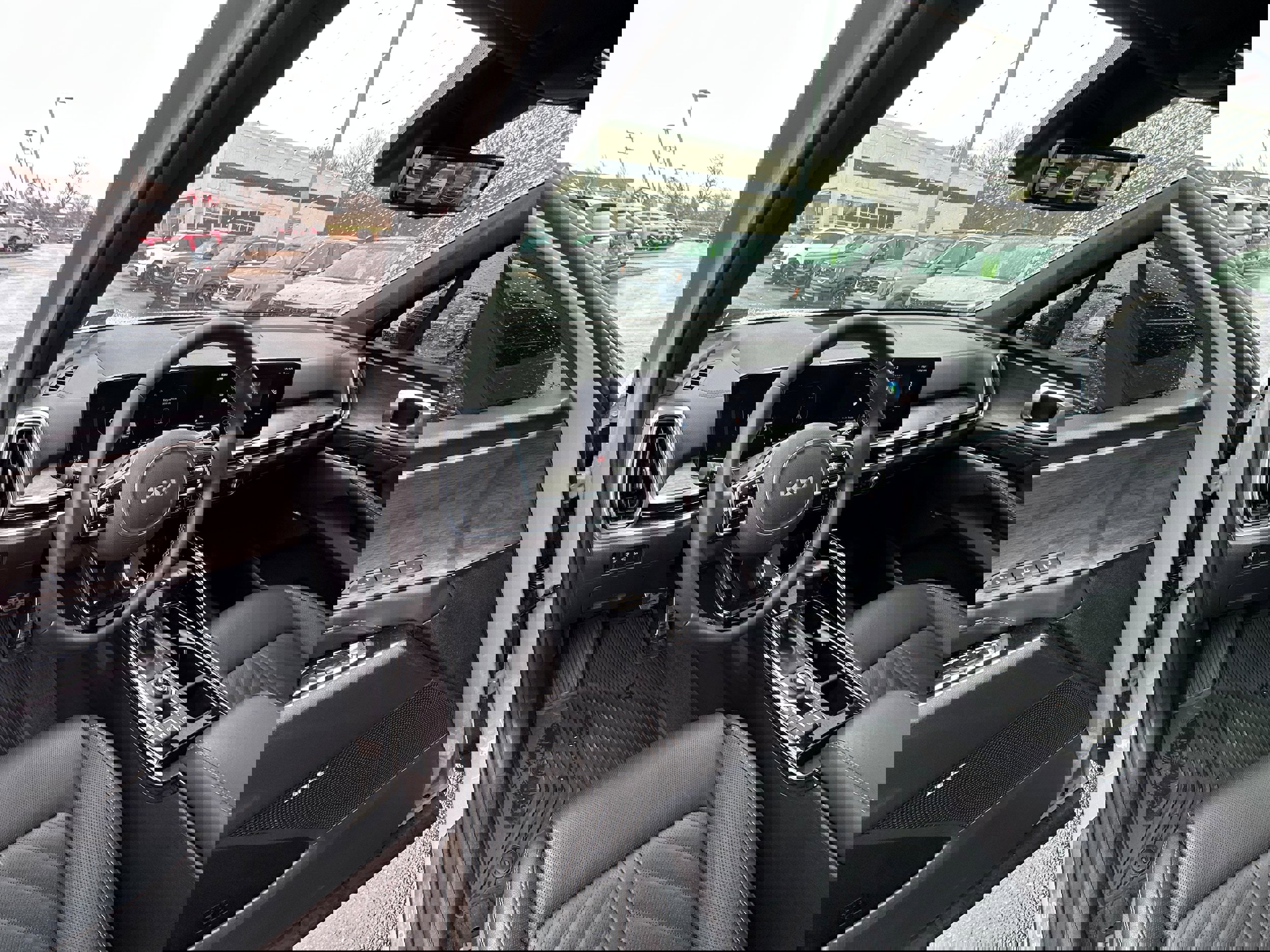 Used 2025 Kia Sorento SX Prestige image 32