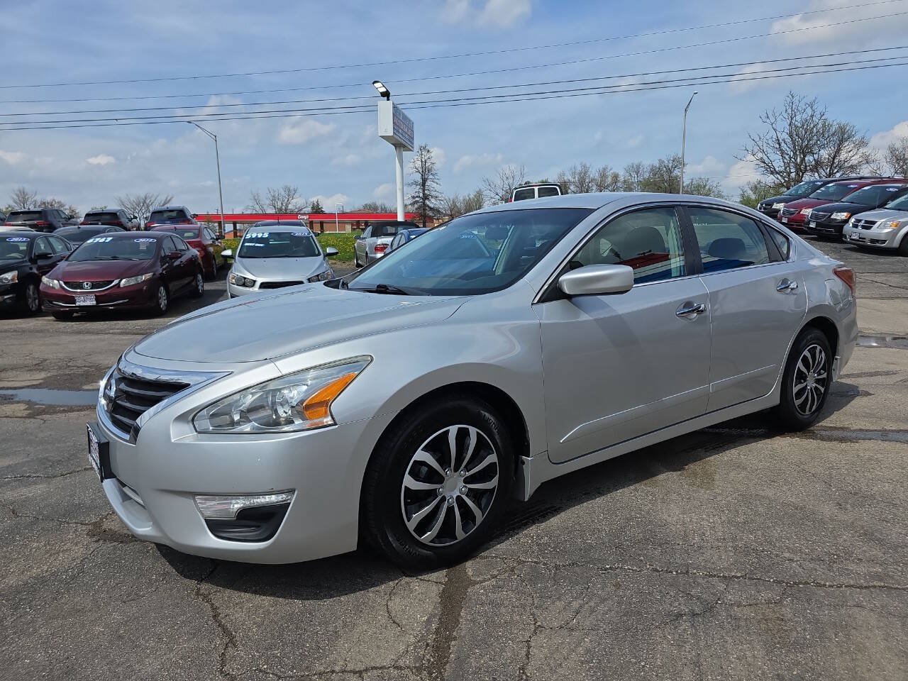 Used 2013 Nissan Altima 2.5 S FWD image 2