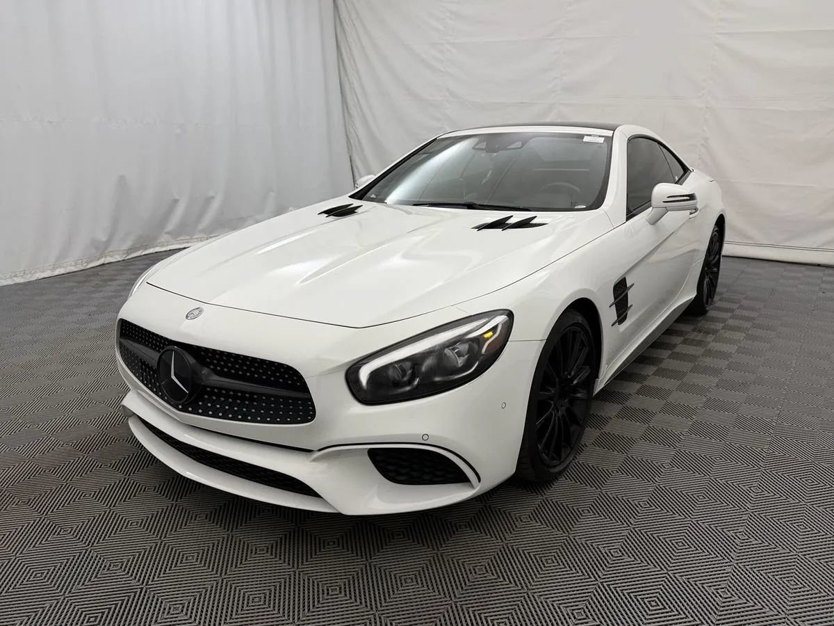 Used 2017 Mercedes-Benz SL 550 image 7