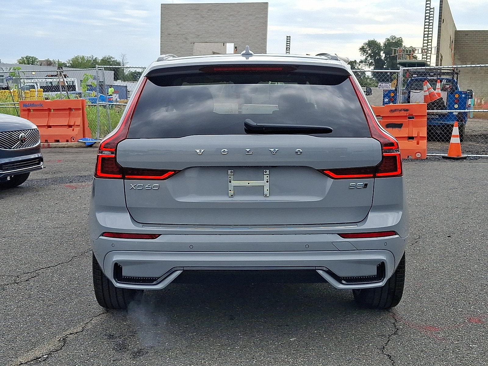 New 2027 Volvo XC60 B5 Ultra AWD/4WD image 5