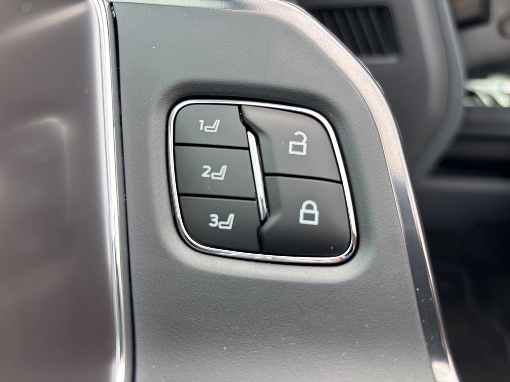 New 2026 Ford F250 Platinum w/ Tremor Off-Road Package image 21