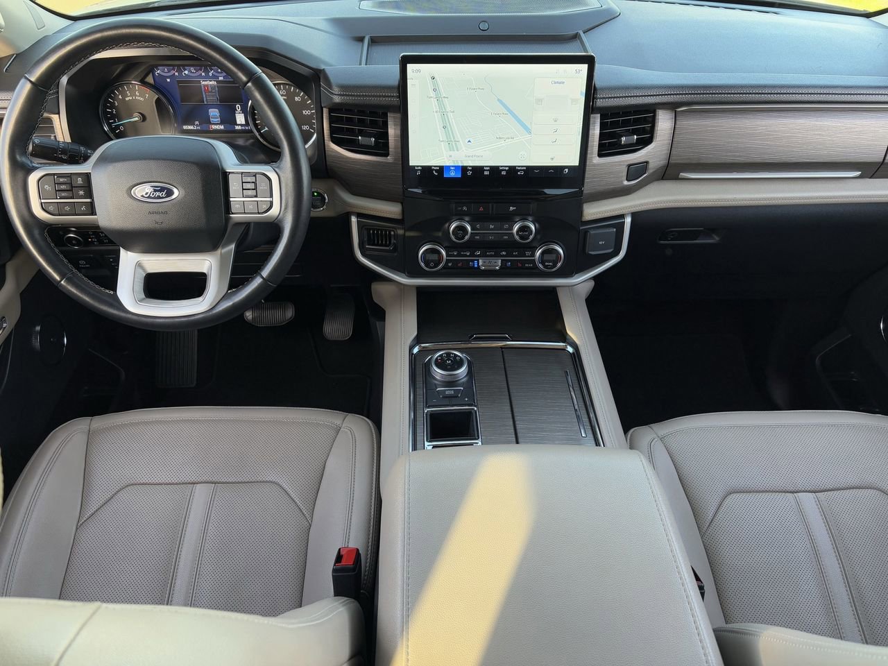 Used 2024 Ford Expedition Max Limited image 12