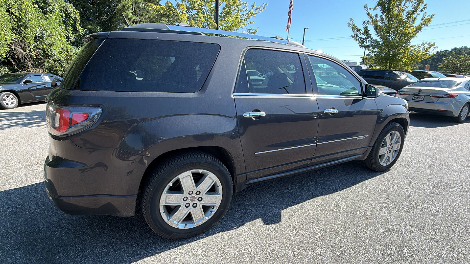 Used 2016 GMC Acadia Denali AWD/4WD image 8
