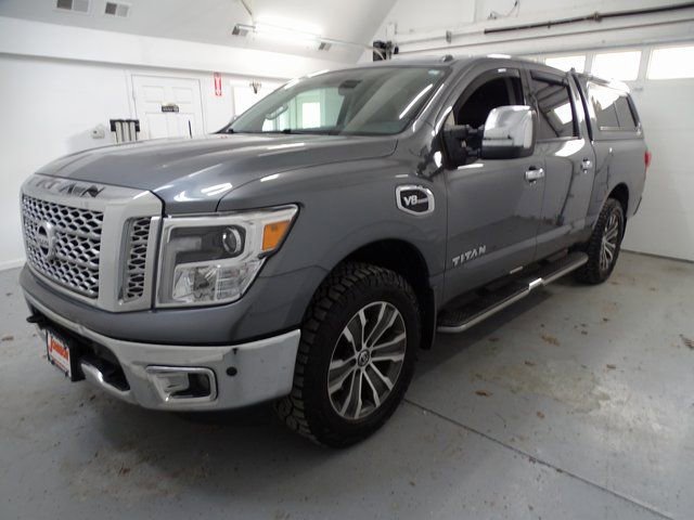 Used 2017 Nissan Titan SL w/ SL Towing Convenience Package image 16