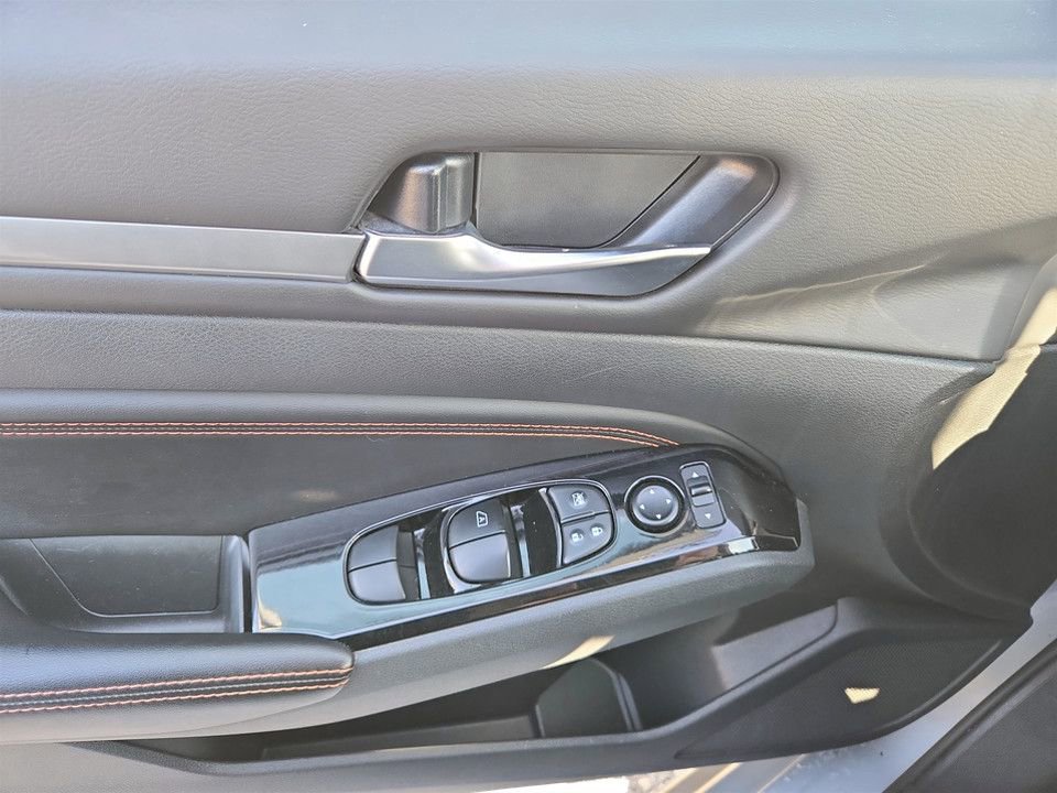 Used 2023 Nissan Altima 2.5 SR image 22