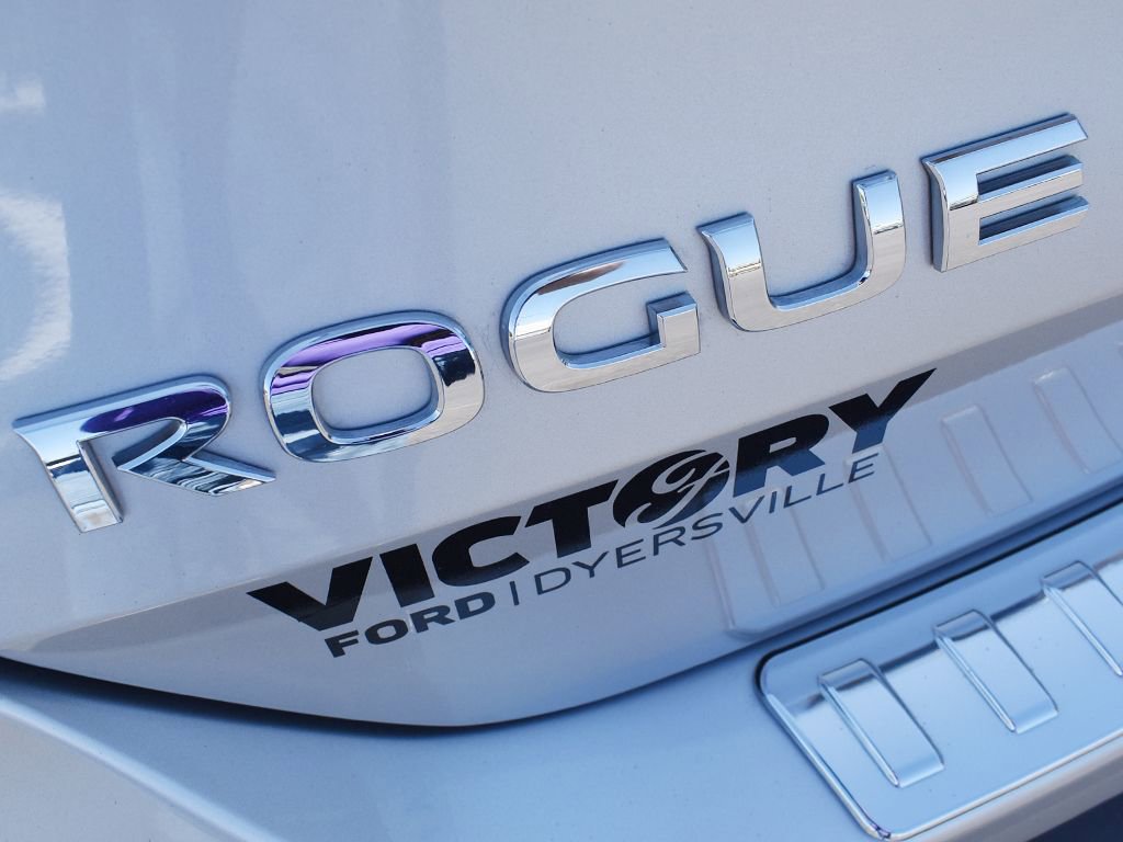 Used 2017 Nissan Rogue SV AWD/4WD image 15