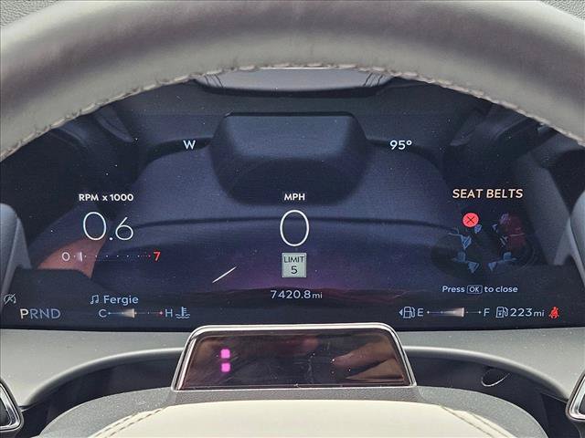 Used 2025 Lincoln Aviator Reserve AWD/4WD image 11