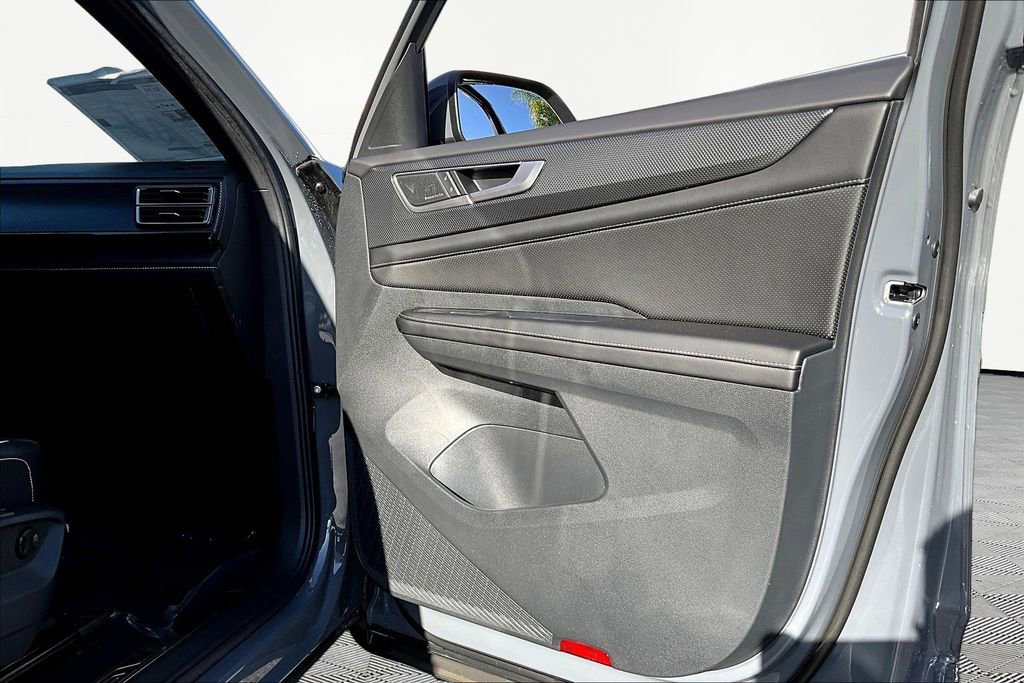 New 2026 Volkswagen Atlas Cross Sport SEL Premium R-Line AWD/4WD image 29