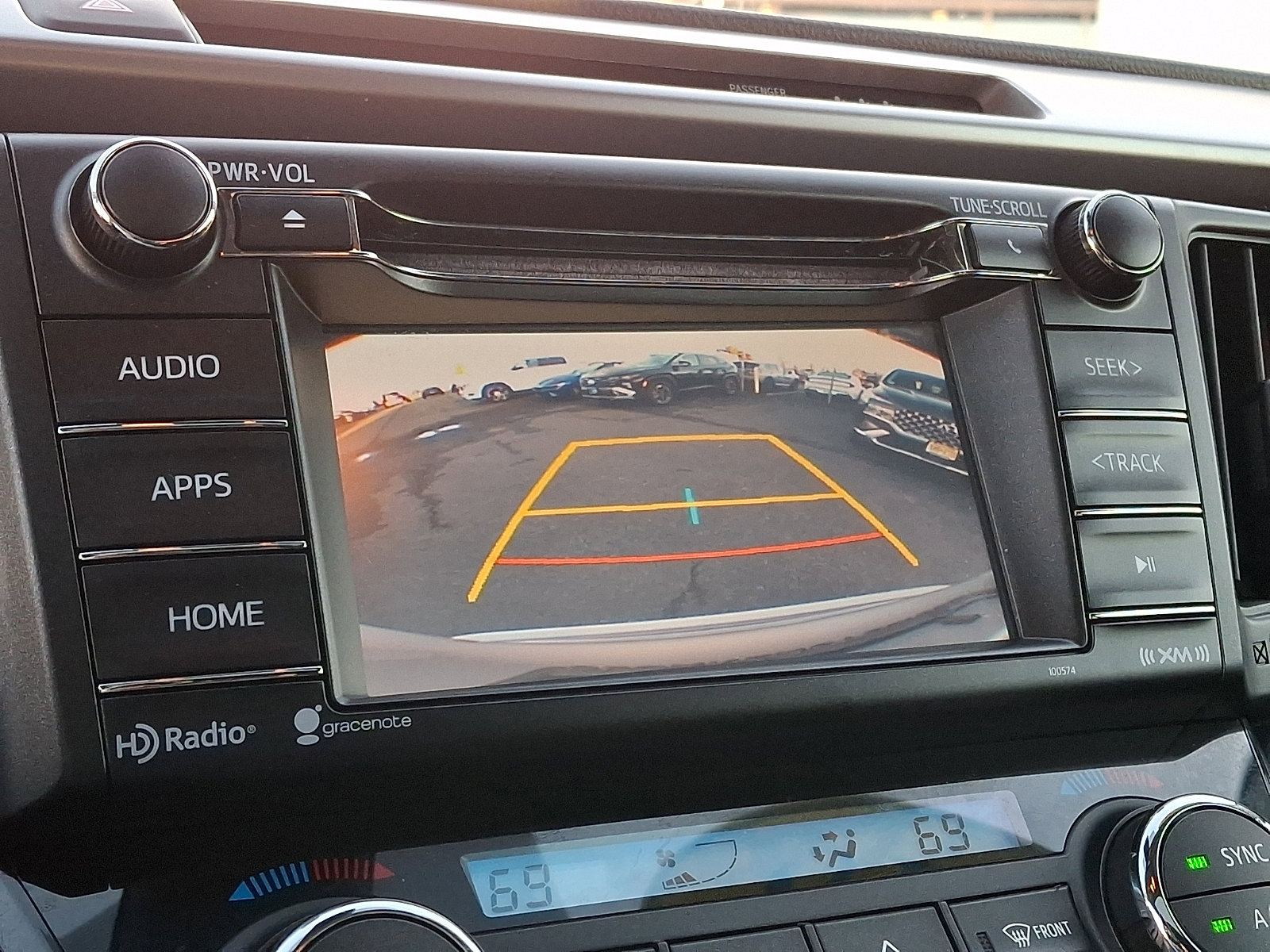 Used 2018 Toyota RAV4 XLE w/ Plus Extra Value Package image 19