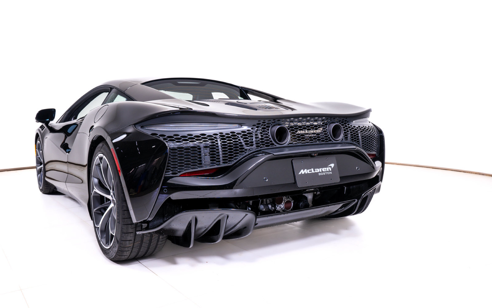 New 2026 McLaren Artura RWD image 10
