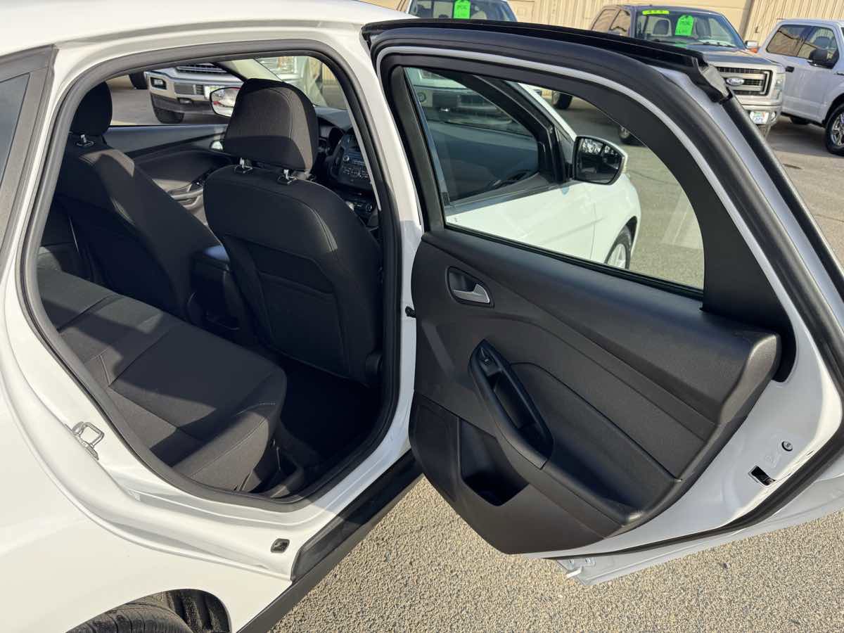 Used 2017 Ford Focus SE image 17