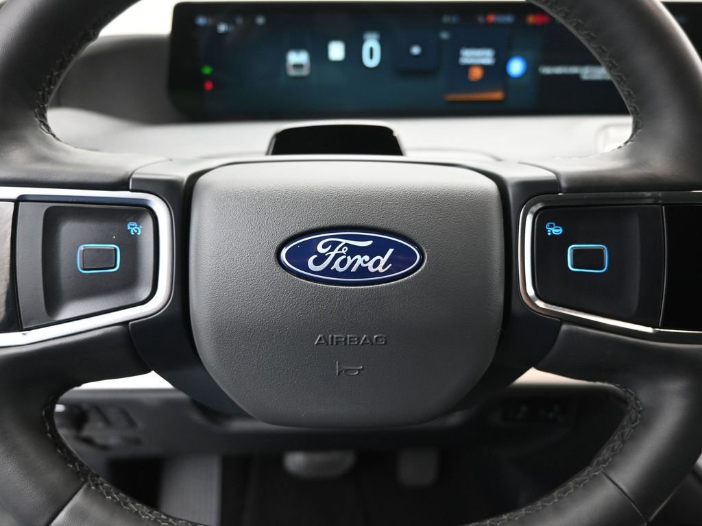 Used 2025 Ford Expedition Max Active image 12