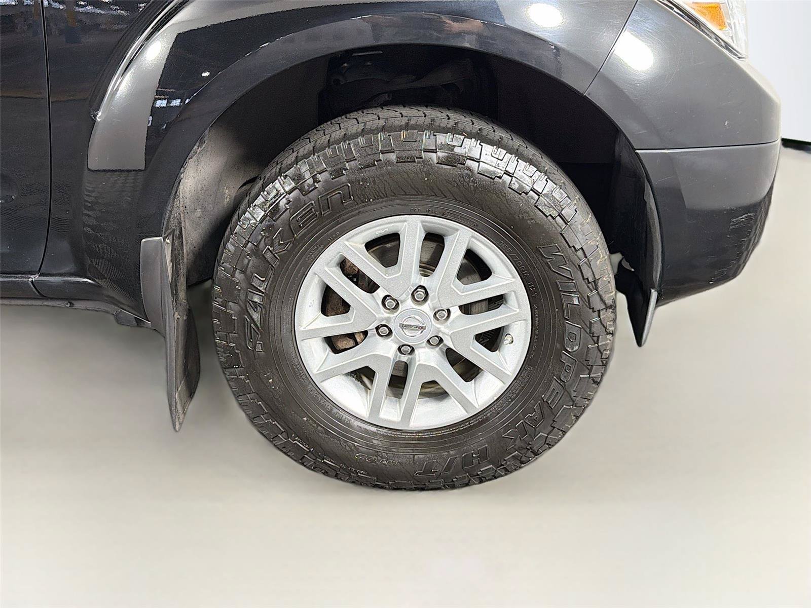 Used 2015 Nissan Frontier SV AWD/4WD image 33