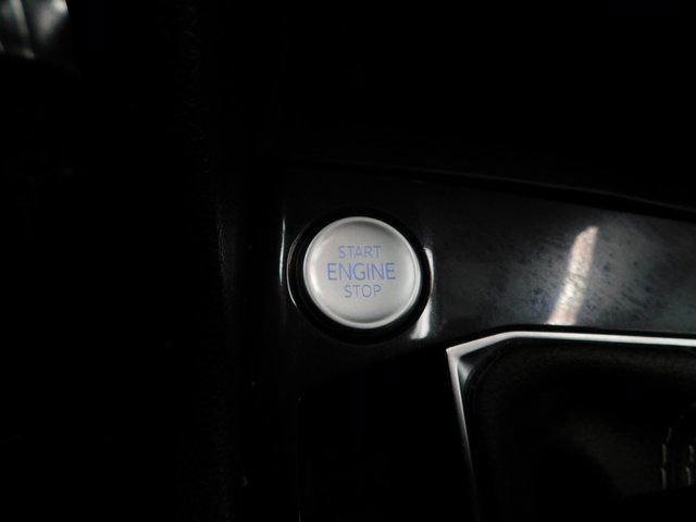 Used 2024 Volkswagen Tiguan S image 31