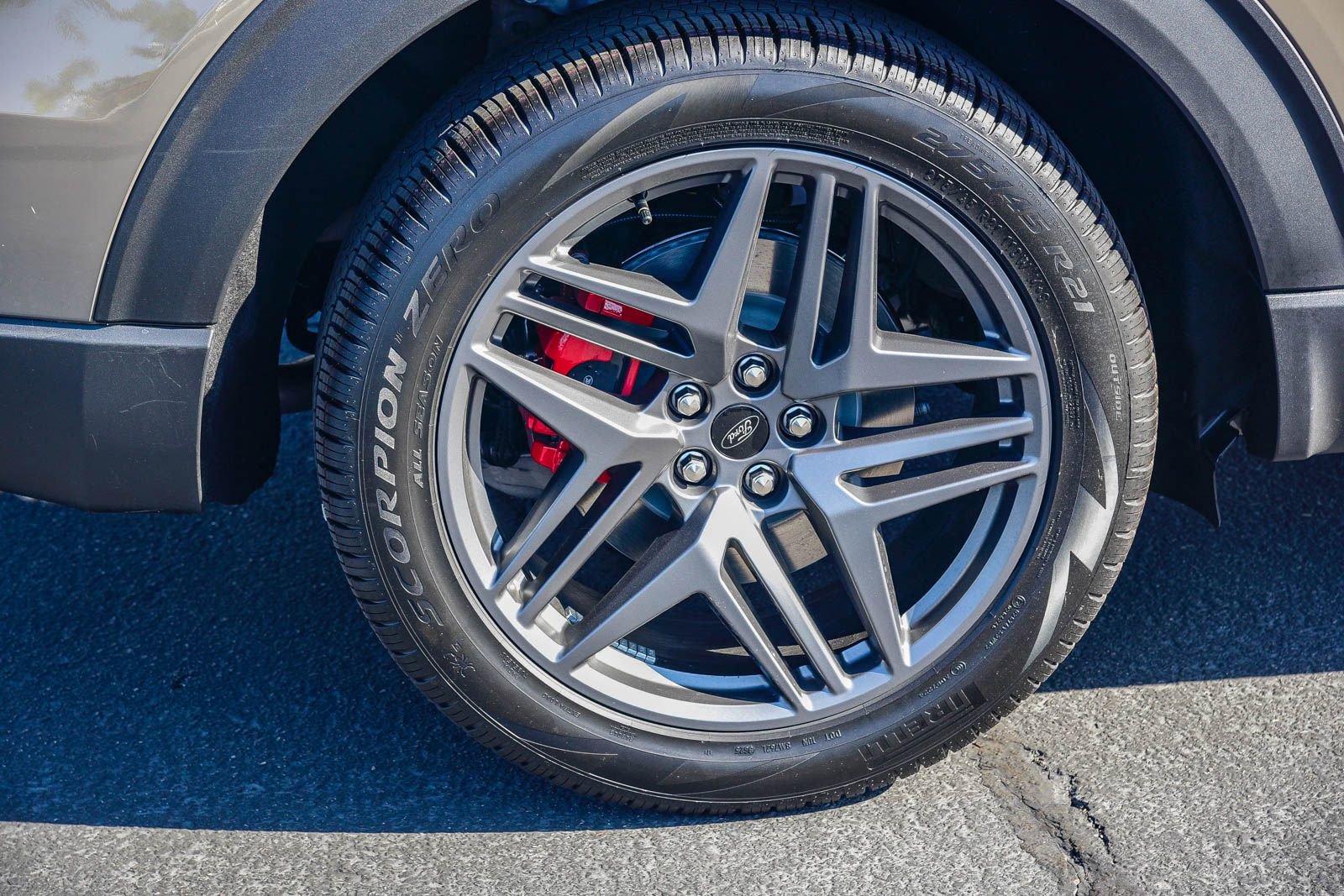 New 2026 Ford Explorer ST-Line w/ ST-Line Street Pack image 8