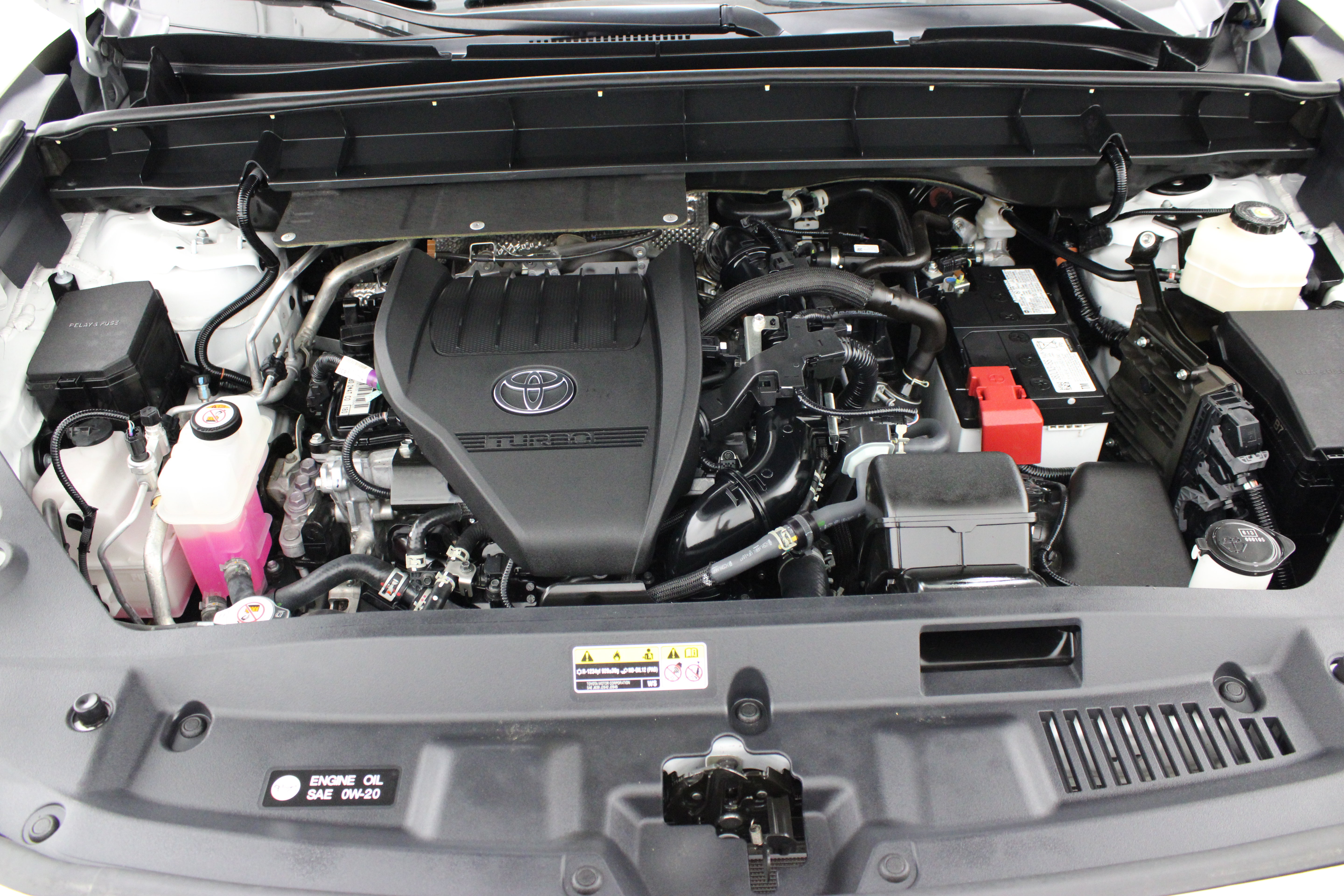 Used 2024 Toyota Highlander Platinum FWD image 43