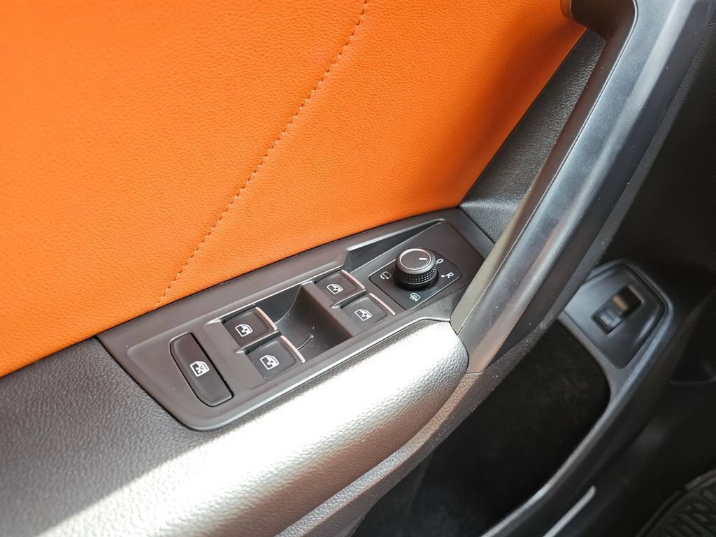 Used 2021 Volkswagen Tiguan SEL Premium R-Line w/ 3rd Row Seat Package AWD/4WD image 32