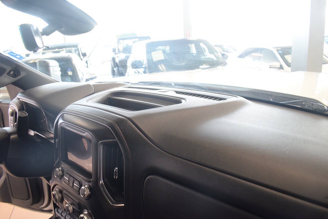 Used 2020 GMC Sierra 2500 AT4 w/ AT4 Premium Package AWD/4WD image 31