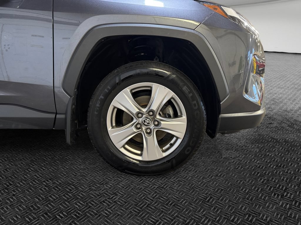 Used 2023 Toyota RAV4 XLE w/ Convenience Package AWD/4WD image 11