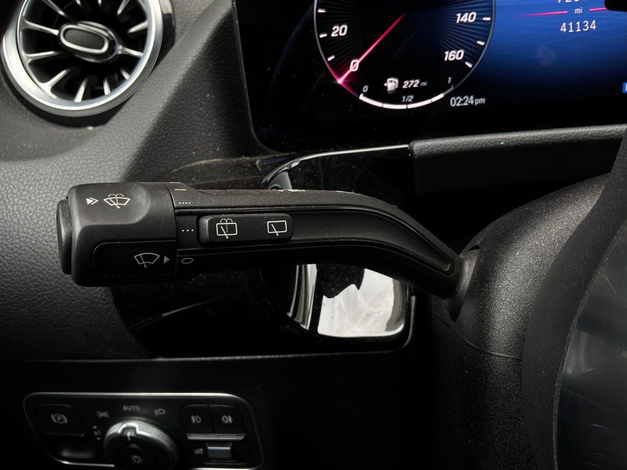 Used 2025 Mercedes-Benz GLA 250 image 42