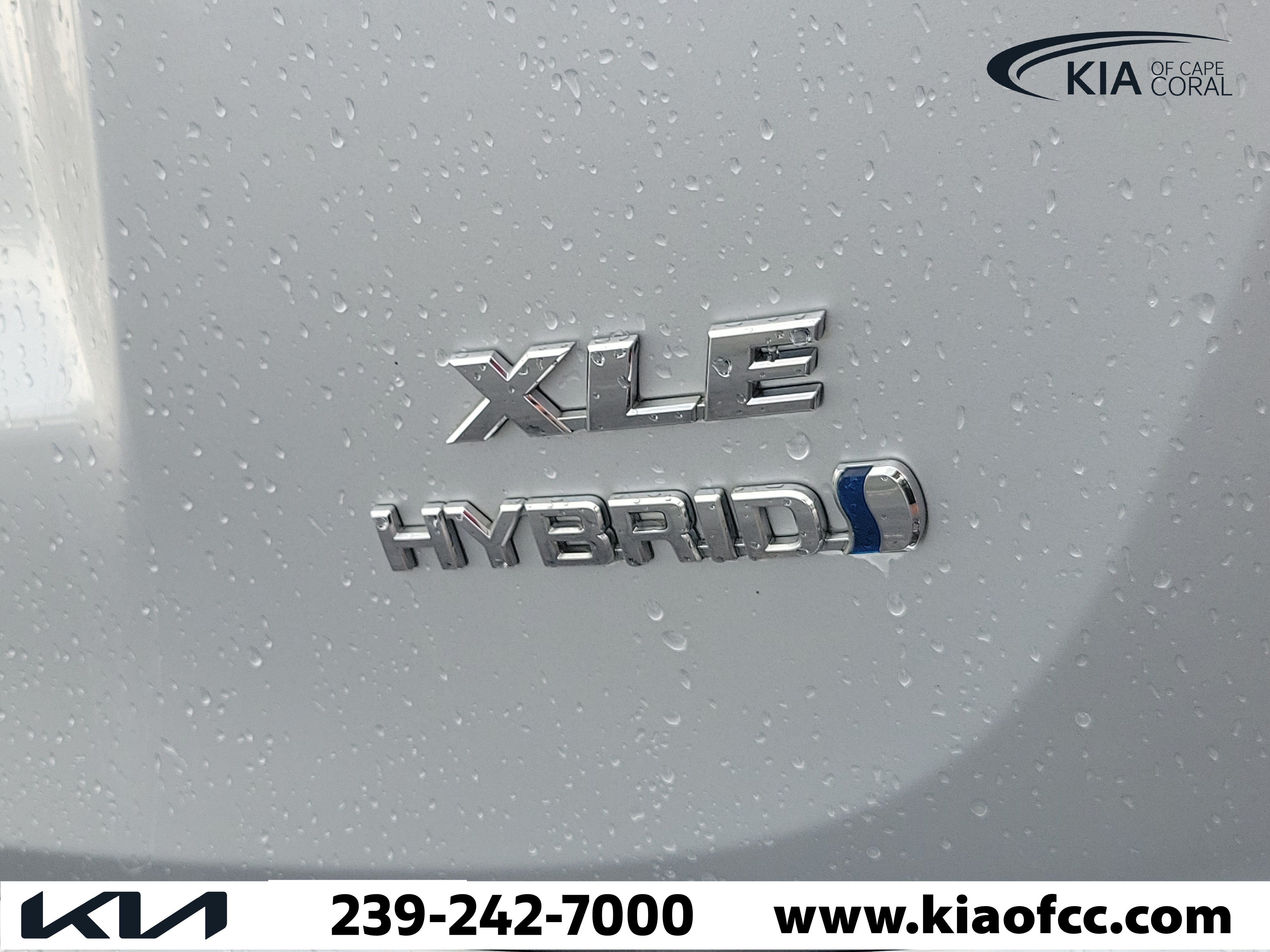 Used 2016 Toyota RAV4 XLE AWD/4WD image 9