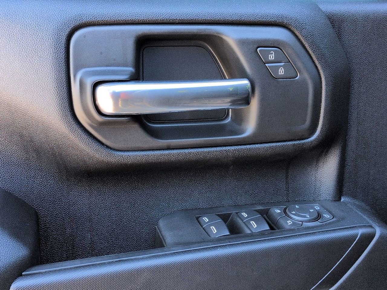 New 2026 Chevrolet Silverado 2500 Custom w/ Custom Value Package RWD image 9