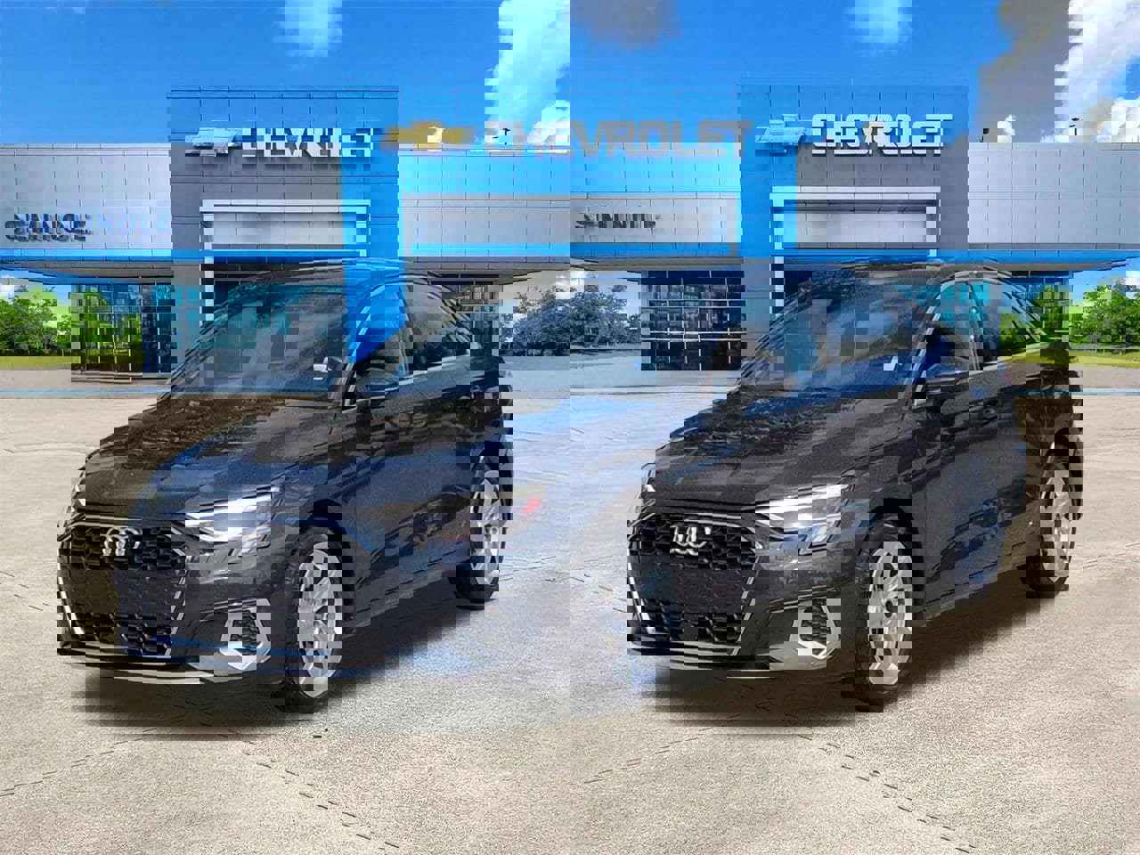 Used 2023 Audi A3 2.0T Premium Plus w/ Premium Plus Package FWD image 2