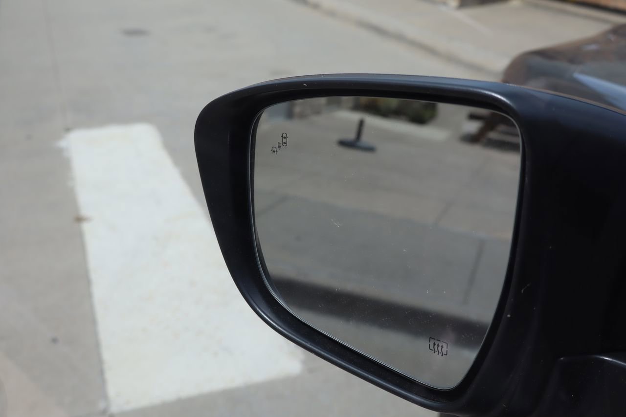 Used 2023 Nissan Frontier SV w/ SV Premium Package RWD image 24