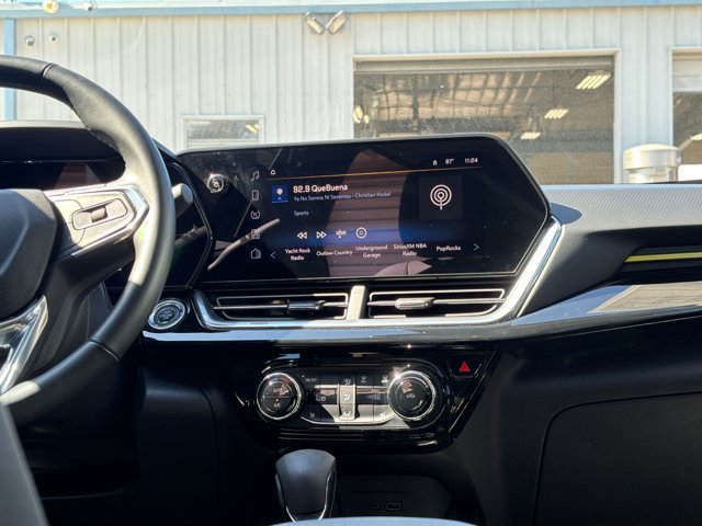 Certified 2024 Chevrolet Trax ACTIV w/ Sunroof Package FWD image 21
