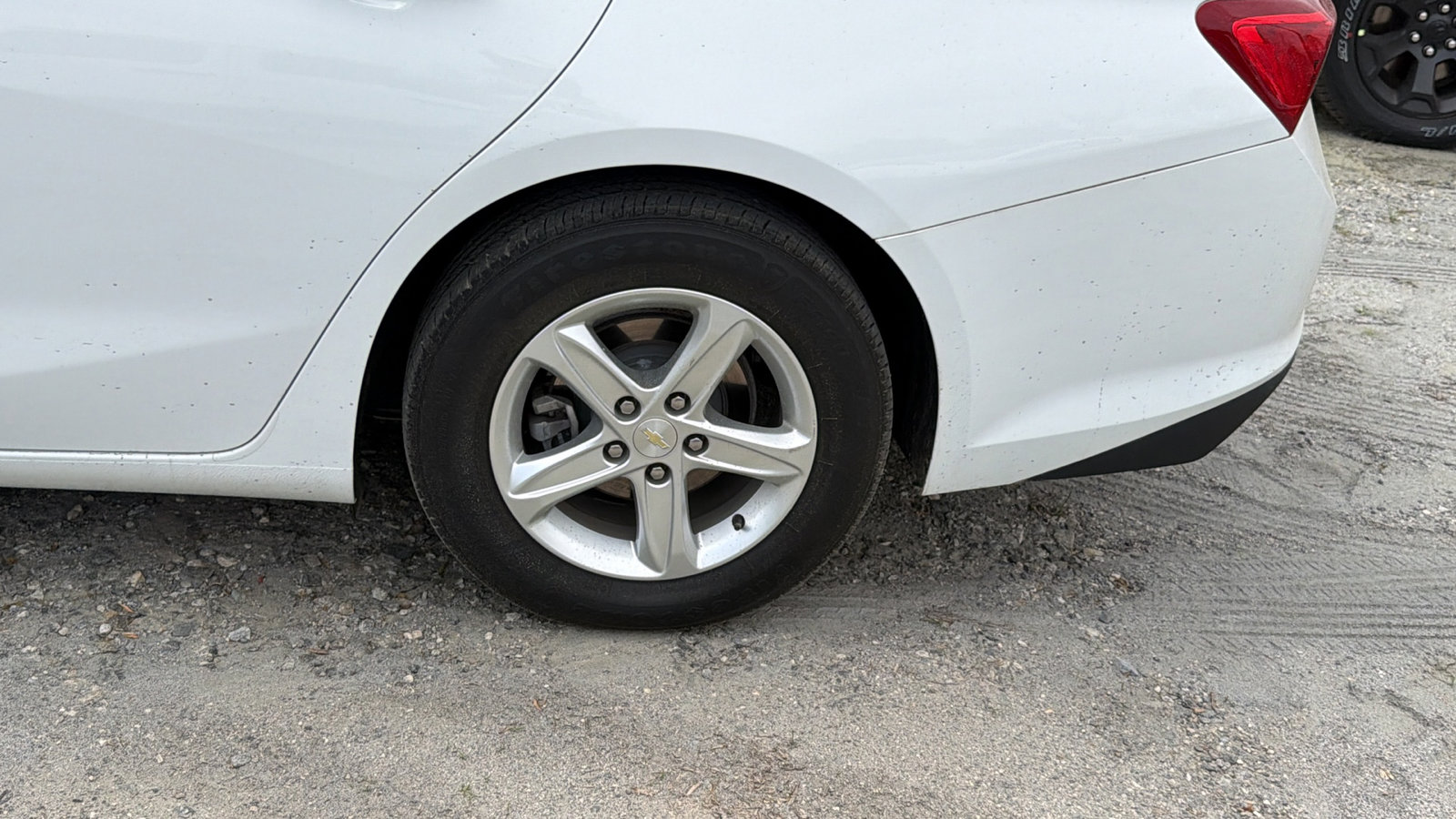 Used 2021 Chevrolet Malibu LS FWD image 12