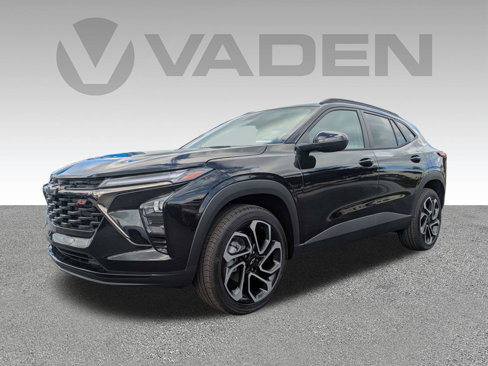 New 2026 Chevrolet Trax RS w/ Sunroof Package FWD image 2