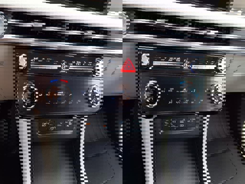 New 2025 Hyundai Tucson SEL image 19