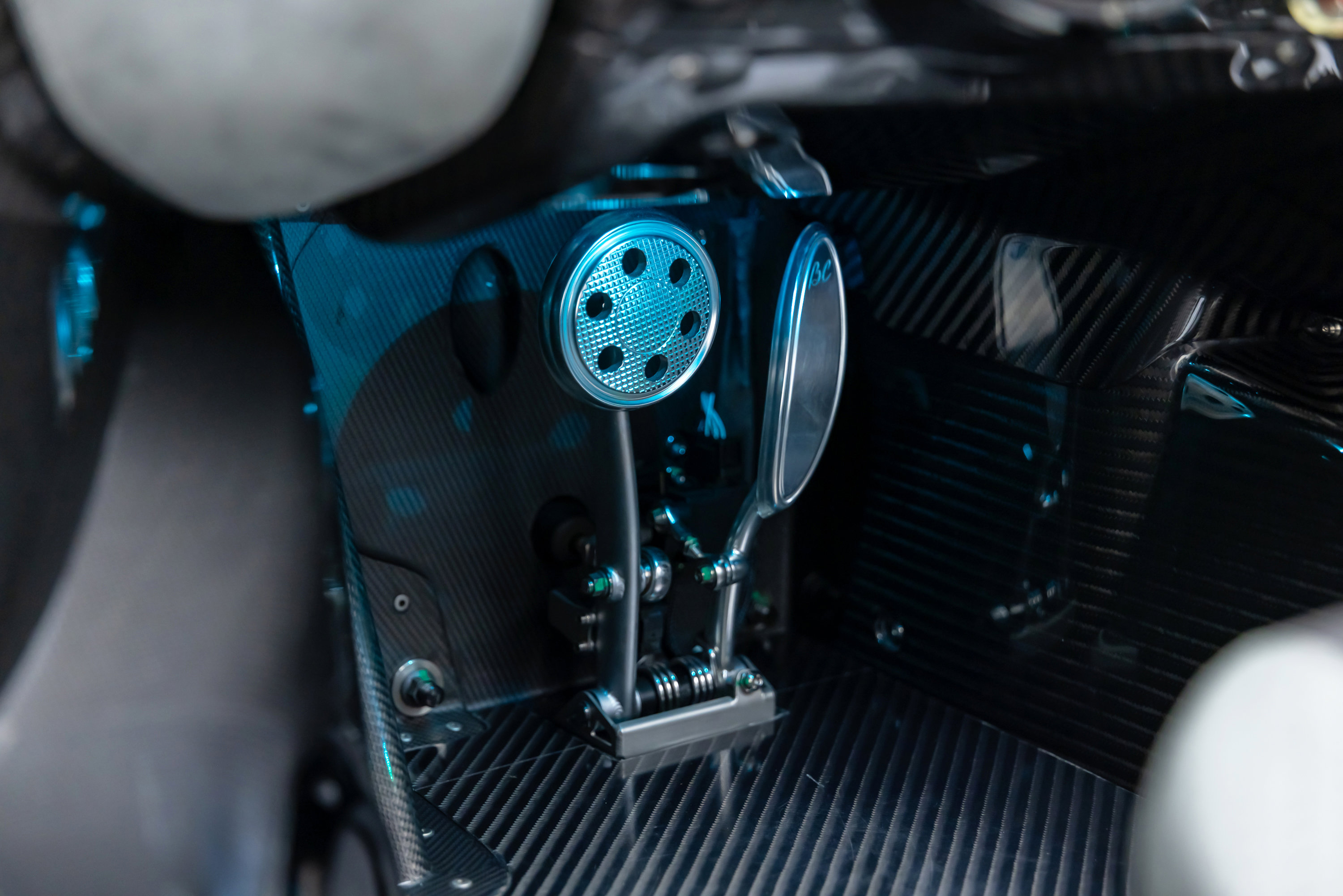 Used 2020 Pagani Huayra image 41