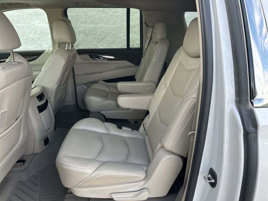 Used 2019 Cadillac Escalade ESV Premium Luxury AWD/4WD image 8