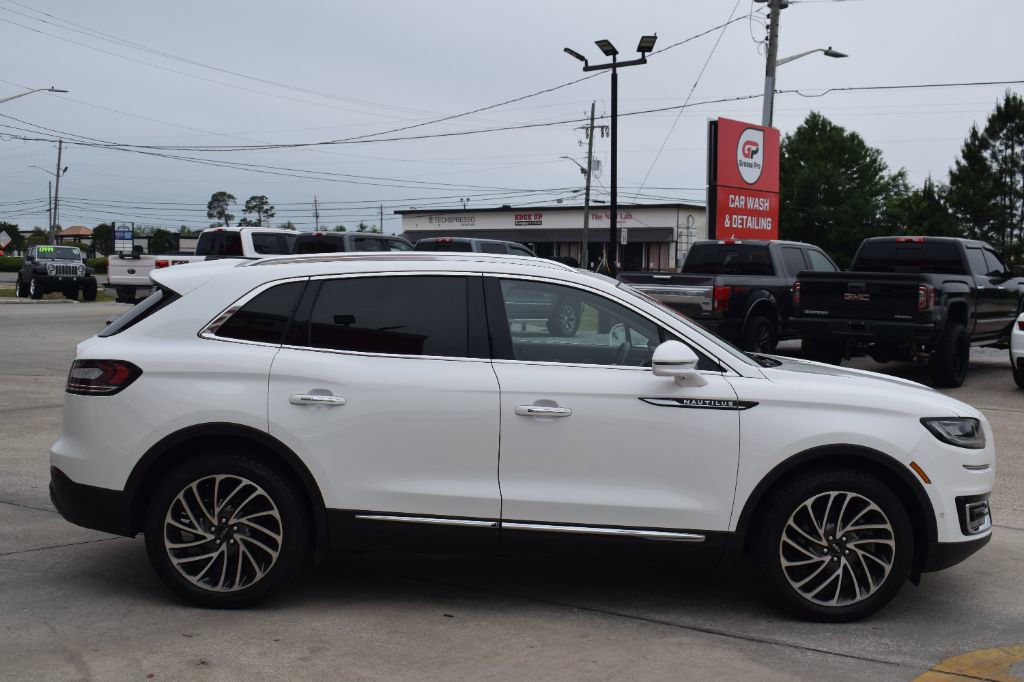 Used 2020 Lincoln Nautilus Reserve w/ Equipment Group 201A AWD/4WD image 3