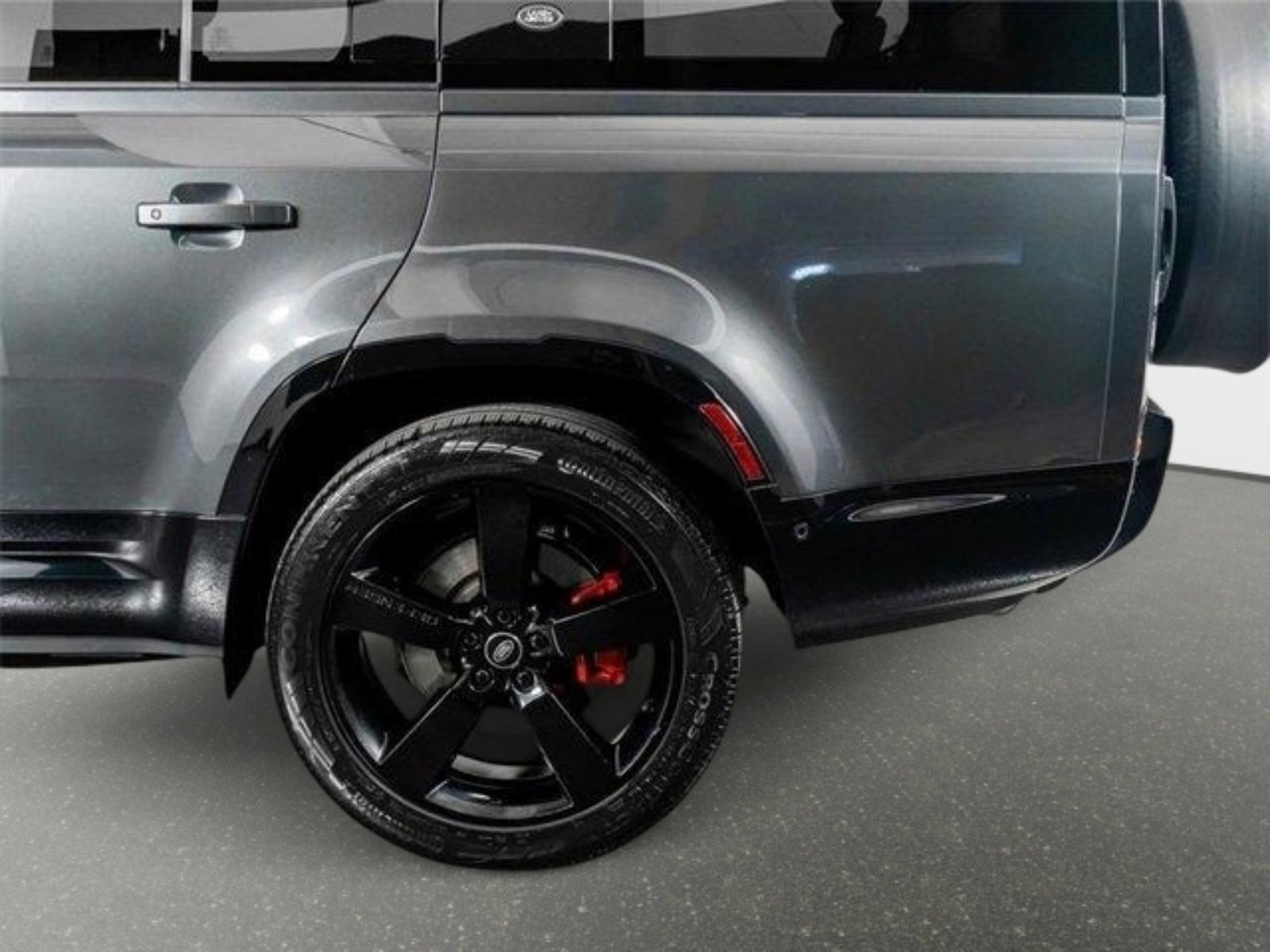 Used 2023 Land Rover Defender 130 X image 15